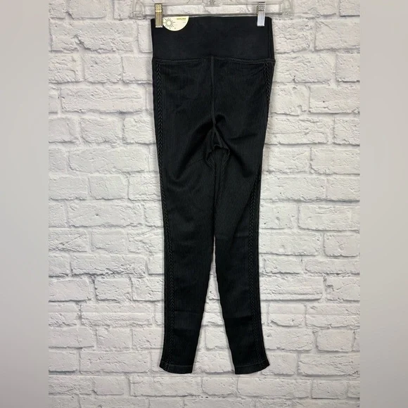 NWT OFFLINE By Aerie Big Chill Seamless Legging size S - Picture 7 of 10